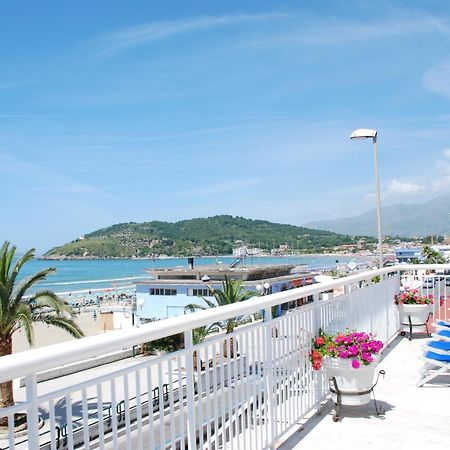 Hotel Villa Eleonora Scauri  Exterior foto
